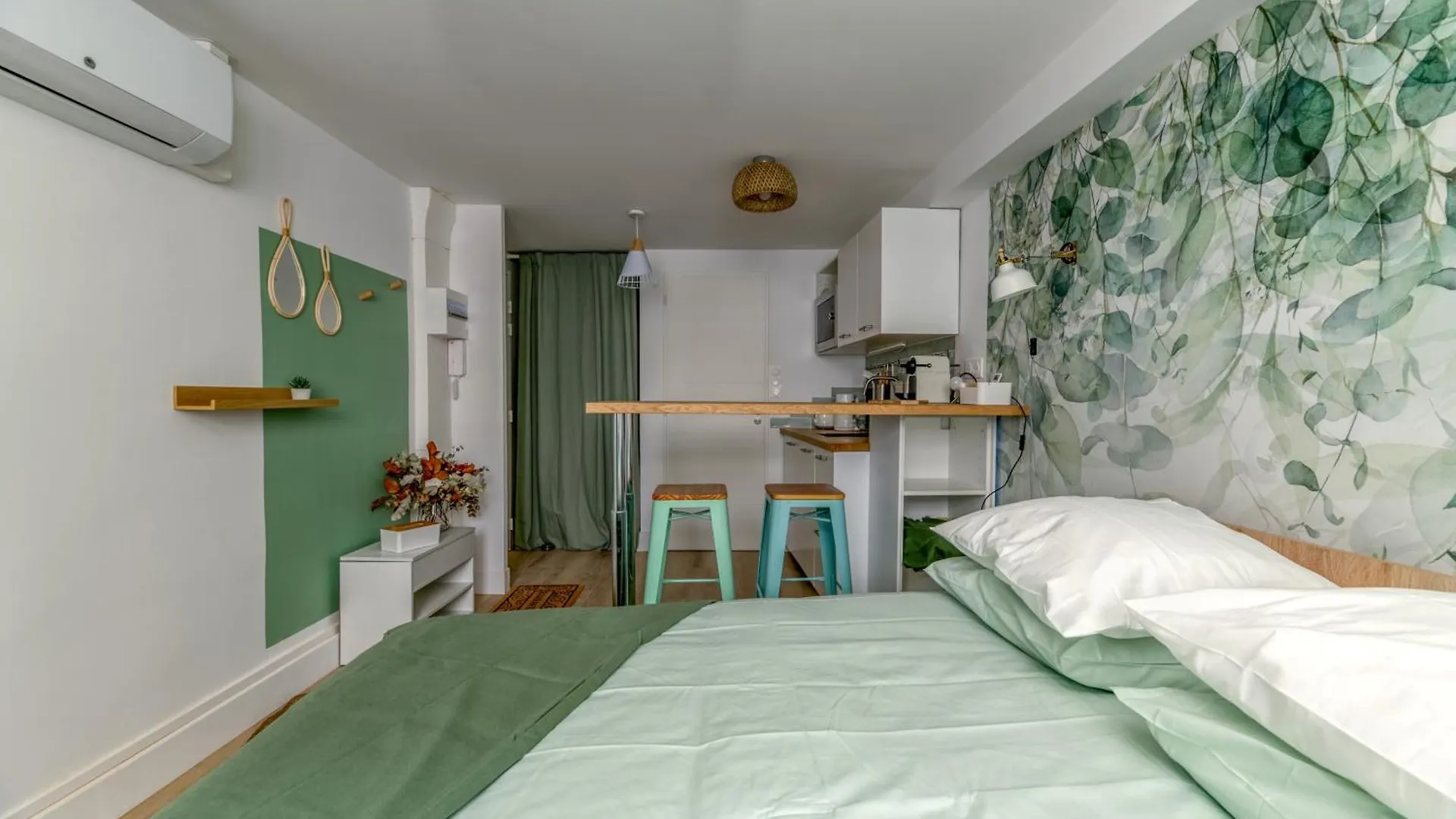 Apartment Le Jardin Secret - Cle Hotes Saint-Vallier  France